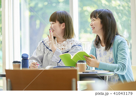 大学 女子大生 キャンパス 大学 女子大生 キャンパス 41043179