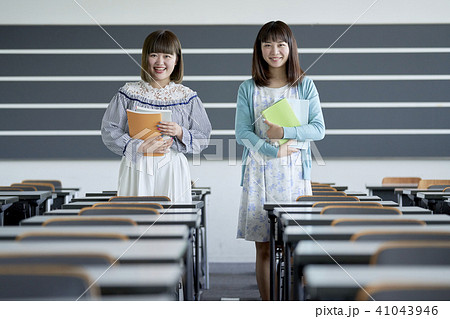 大学 女子大生 キャンパス 大学 女子大生 キャンパス 41043946