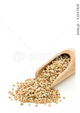 蕎麦の実:buckwheat groats 41047926