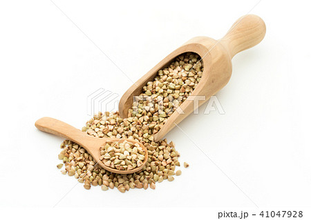 蕎麦の実:buckwheat groats 41047928