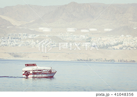 Touristic ships on the beach of Aqaba, Jordan. Pop 41048356