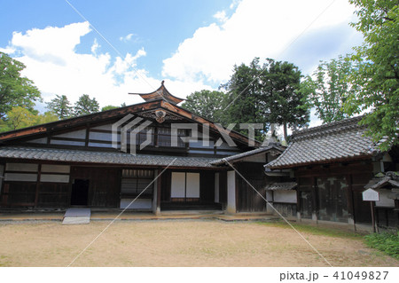 重要文化財　馬場家住宅　主屋と中門 41049827