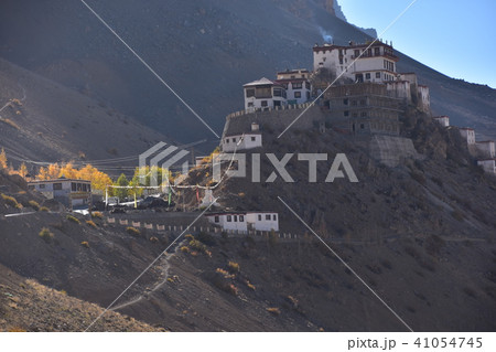 インドのヒマラヤ山岳地帯 スピティ谷のキーゴンパ 要塞のような僧院と寺院 インドのヒマラヤ山岳地帯 スピティ谷のキーゴンパ 要塞のような僧院と寺院 41054745