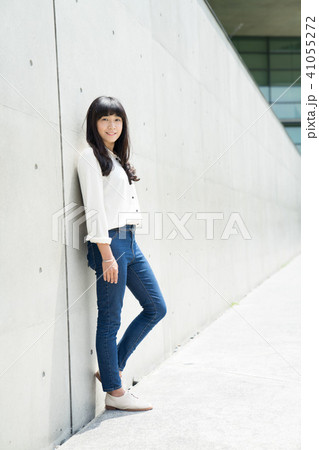 女性 メス 女の人 41055272