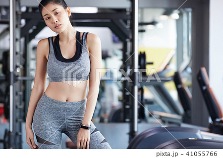女性　フィットネスジム 41055766