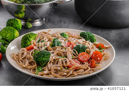 Broccoli pasta delish simple 41057121