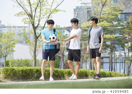 10代 男 男性 41059485