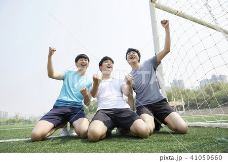 10代 男 男性 41059660