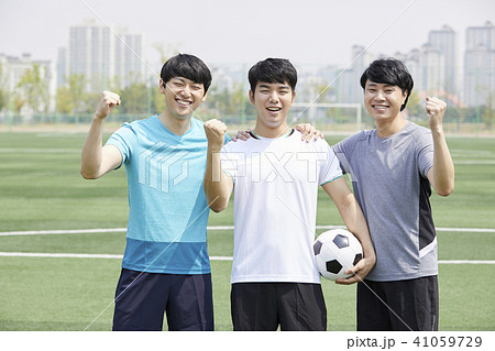 10代 男 男性 41059729