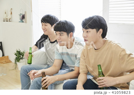 男 男性 男の子 41059823