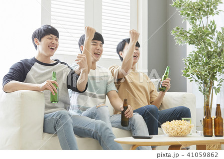 男 男性 男の子 41059862