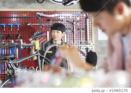 男 男性 男の子 41060170