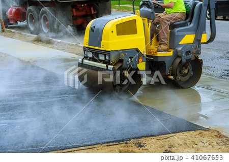 Asphalting construction works commercial repair Asphalting construction works commercial repair 41067653