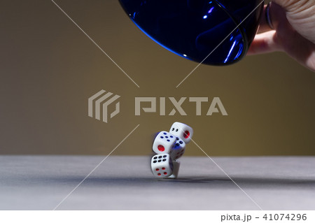 ベット かける 賭ける 41074296