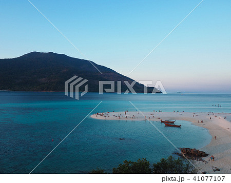 タイ・リペ島サンセットビーチ / Sunset Beach, Koh Lipe, Thailand タイ・リペ島サンセットビーチ / Sunset Beach, Koh Lipe, Thailand 41077107