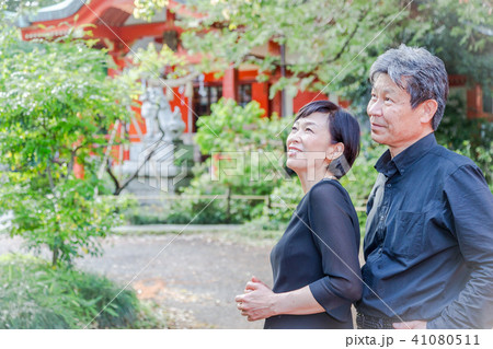 冠婚葬祭 夫婦編 お互いの思いやりを感じていただければ嬉しいです 冠婚葬祭 夫婦編 お互いの思いやりを感じていただければ嬉しいです 41080511