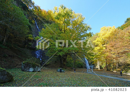 糸滝と不動滝（糸魚川市） 41082023