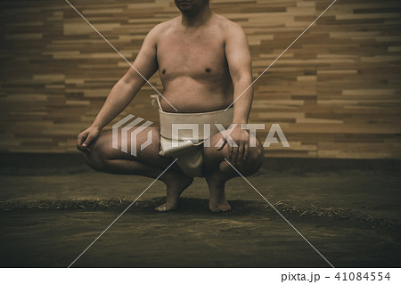 Sumo wrestling Sumo wrestling 41084554