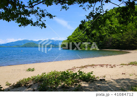 猪苗代湖と磐梯山（福島県・会津若松市） 41084712