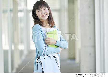 大学 女子大生 キャンパス 大学 女子大生 キャンパス 41086535