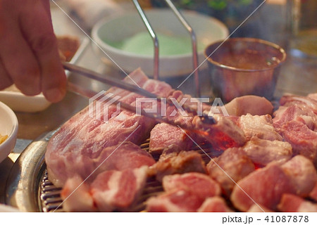 韓国豚バラ焼肉・サムギョプサル４ 41087878