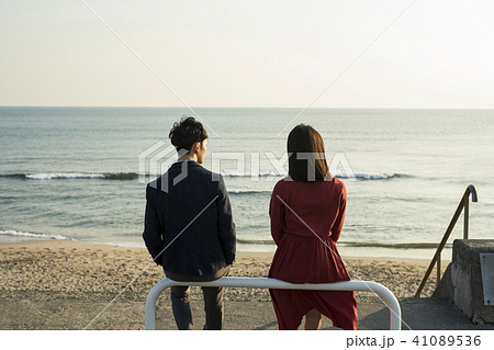 カップル　海岸 41089536