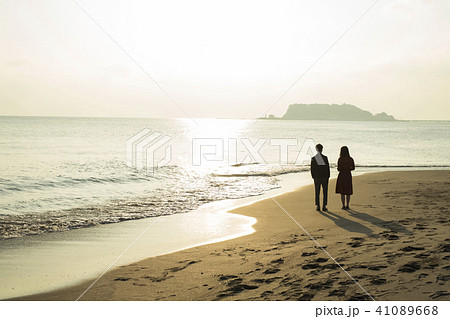 カップル 海岸 カップル 海岸 41089668