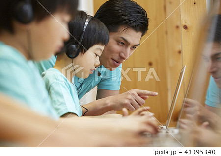 子供のワークショップ プログラマー 子供のワークショップ プログラマー 41095340
