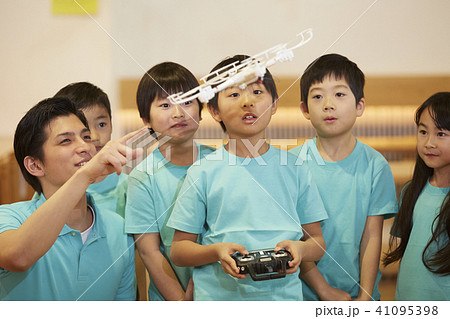 子供のワークショップ　ドローン 41095398