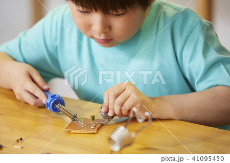 子供のワークショップ　工作 41095450