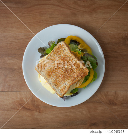 easy sandwich breakfast on wood table 41096343