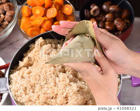 手順 手続き ステップ 41098321