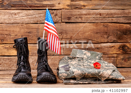 USA army soldier uniform with flag and red poppy. 41102997