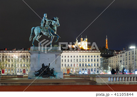 Night Place Bellecour at night, Lyon, France Night Place Bellecour at night, Lyon, France 41105844