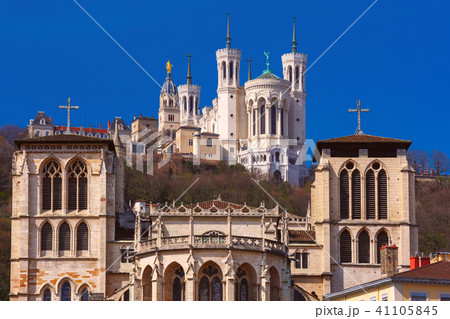 Night old town of Lyon, France Night old town of Lyon, France 41105845