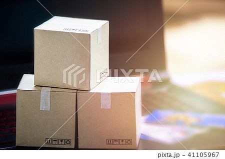 Online shopping concept e-commerce delivery 41105967