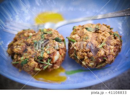 falafel with vegetables lavash wrap cup to two pieces 41108833