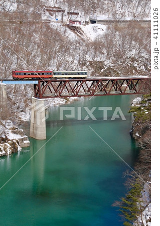 会津鉄道・第三大川橋梁（福島県・下郷町） 41111026