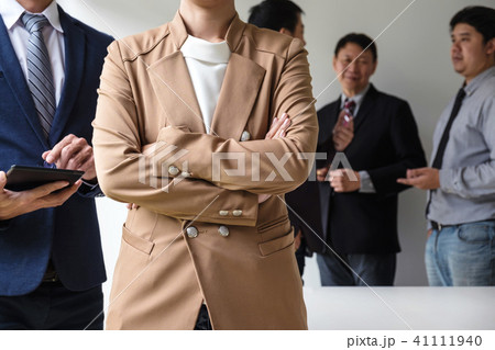 Confident business woman leader, business team meeting conferenc 41111940
