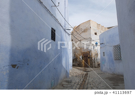 チュニジア・世界遺産チュニス旧市街の街並み 41113697