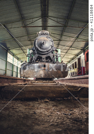 Old Steam Locomotive Front View 41118684