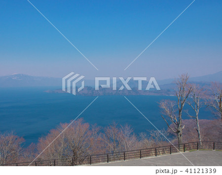 青い空と湖 青い空と湖 41121339