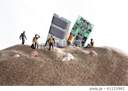 海辺の残骸 41123962