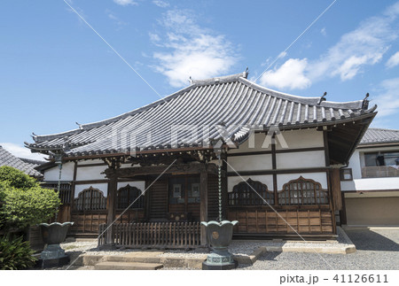 谷中にある龍泉寺の本堂（東京都台東区） 41126611