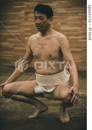 Sumo wrestling 41134685