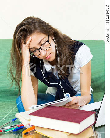 Depressed female college student 41139453