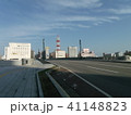 早朝の万代橋 41148823