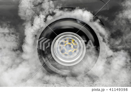 Drag racing car burn tire at start line Drag racing car burn tire at start line 41149398