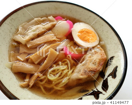 餃子入りのラーメン 餃子入りのラーメン 41149477