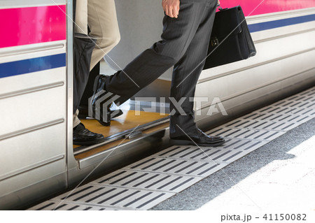 電車 足元 パーツ 撮影協力・京王電鉄株式会 電車 足元 パーツ 撮影協力・京王電鉄株式会 41150082